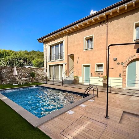 Villa Fontanelle Gardapartments بولبينازي ديل جاردا المظهر الخارجي الصورة