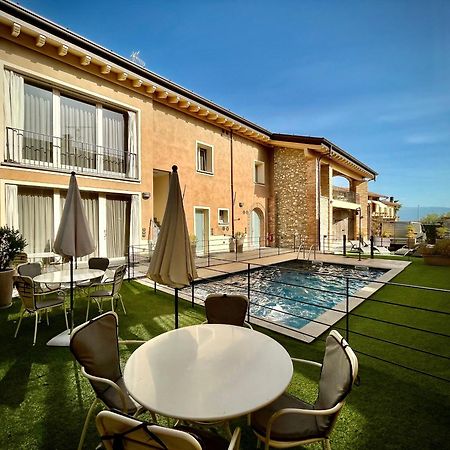Villa Fontanelle Gardapartments بولبينازي ديل جاردا المظهر الخارجي الصورة