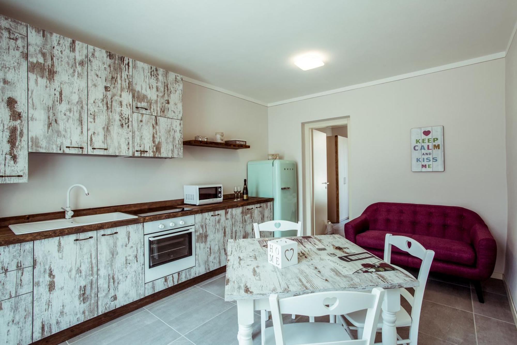 Villa Fontanelle Gardapartments بولبينازي ديل جاردا المظهر الخارجي الصورة