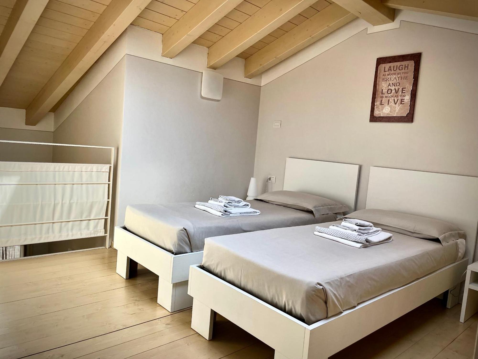 Villa Fontanelle Gardapartments بولبينازي ديل جاردا المظهر الخارجي الصورة