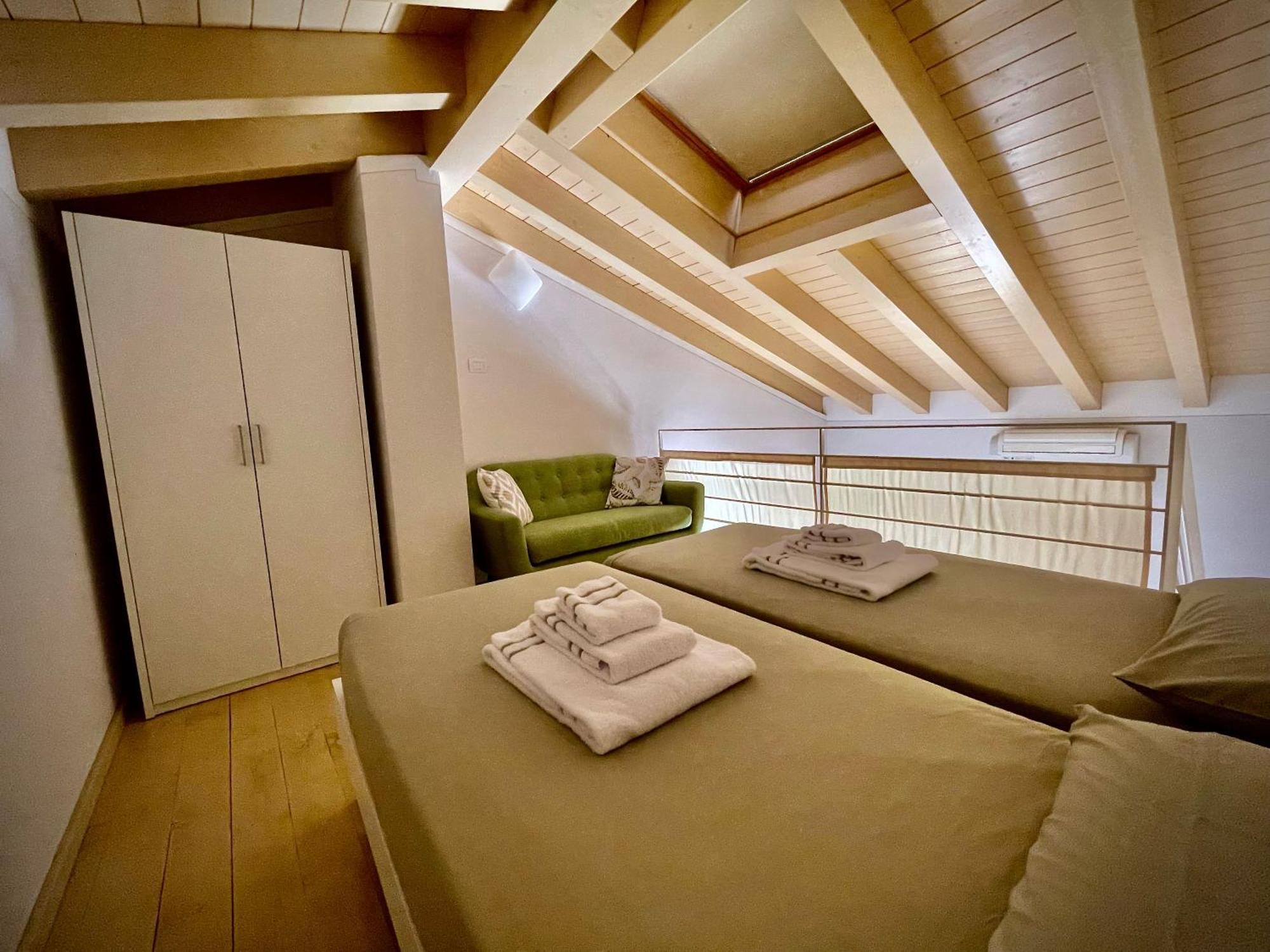 Villa Fontanelle Gardapartments بولبينازي ديل جاردا المظهر الخارجي الصورة